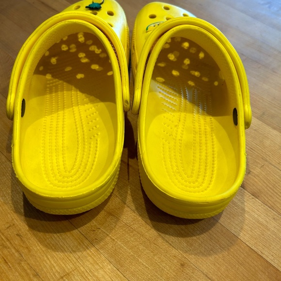 CROCS Yellow Mules & Clogs women’s size 8 - Picture 8 of 9